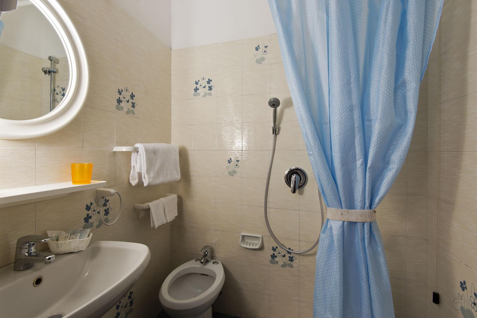 איסקיה Hotel Ulisse מראה חיצוני תמונה