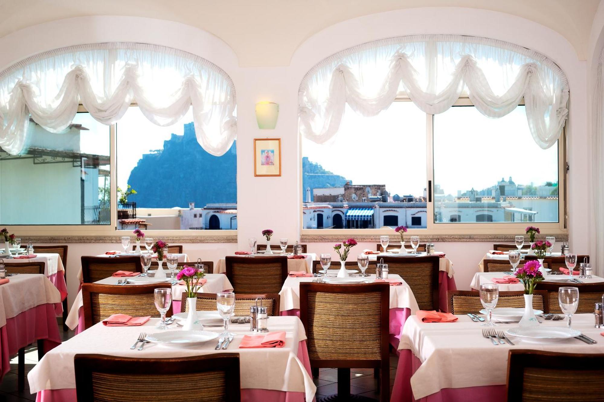 איסקיה Hotel Ulisse מראה חיצוני תמונה